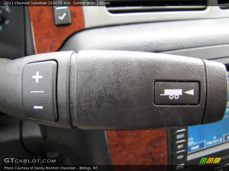 Summit White / Ebony 2011 Chevrolet Suburban 2500 LT 4x4