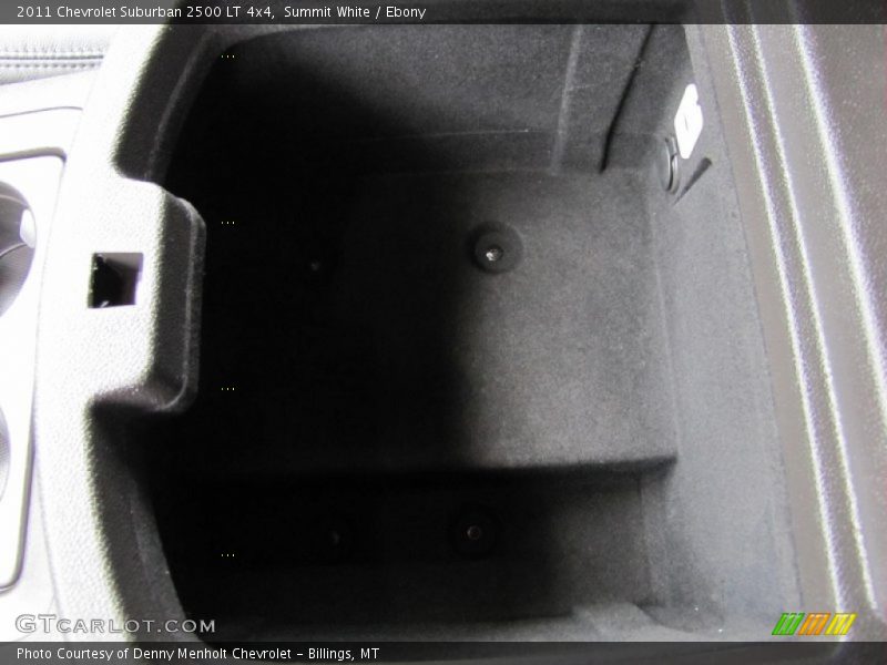 Summit White / Ebony 2011 Chevrolet Suburban 2500 LT 4x4