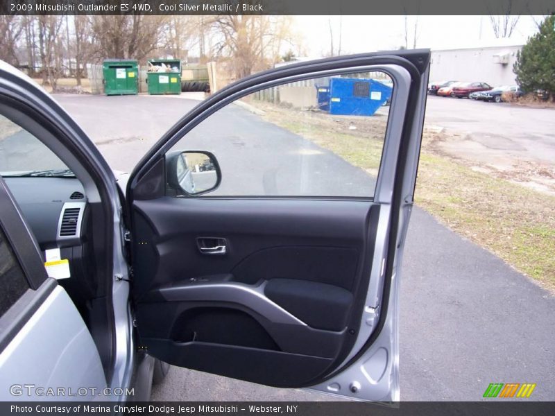 Cool Silver Metallic / Black 2009 Mitsubishi Outlander ES 4WD
