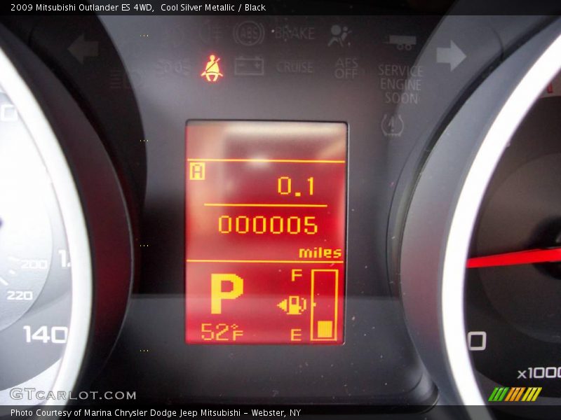 Cool Silver Metallic / Black 2009 Mitsubishi Outlander ES 4WD