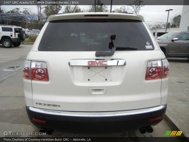 White Diamond Metallic / Brick 2007 GMC Acadia SLT
