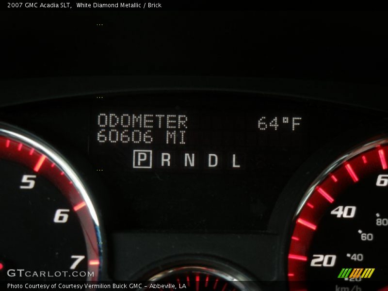 White Diamond Metallic / Brick 2007 GMC Acadia SLT