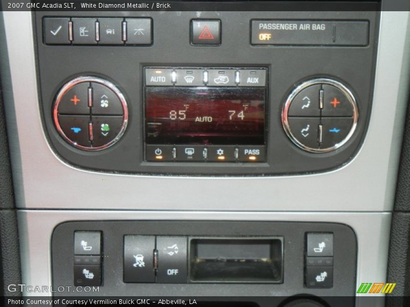 White Diamond Metallic / Brick 2007 GMC Acadia SLT