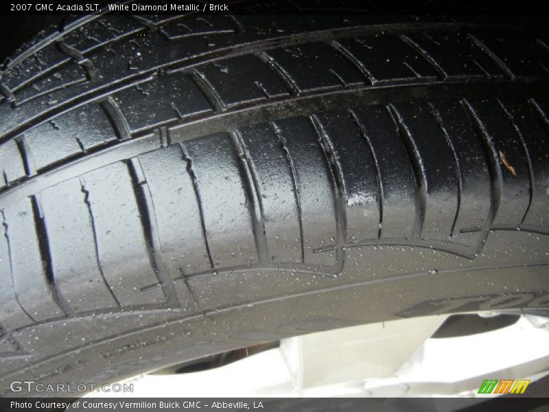 White Diamond Metallic / Brick 2007 GMC Acadia SLT