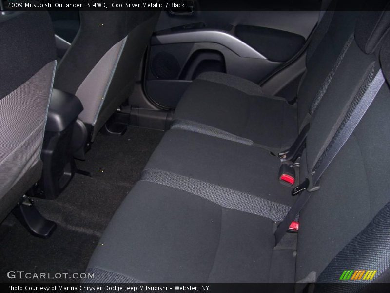 Cool Silver Metallic / Black 2009 Mitsubishi Outlander ES 4WD