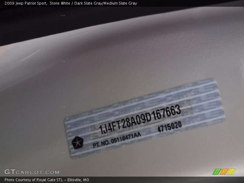 Stone White / Dark Slate Gray/Medium Slate Gray 2009 Jeep Patriot Sport