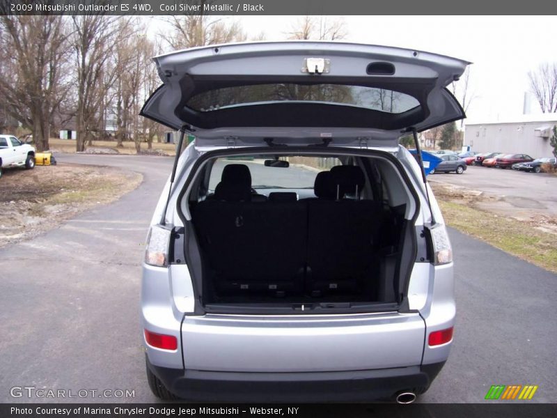 Cool Silver Metallic / Black 2009 Mitsubishi Outlander ES 4WD