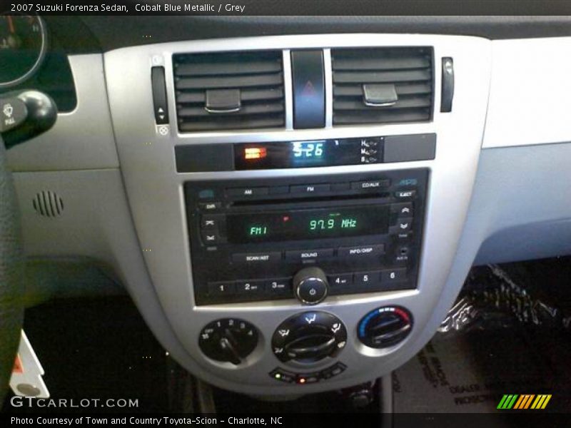 Cobalt Blue Metallic / Grey 2007 Suzuki Forenza Sedan