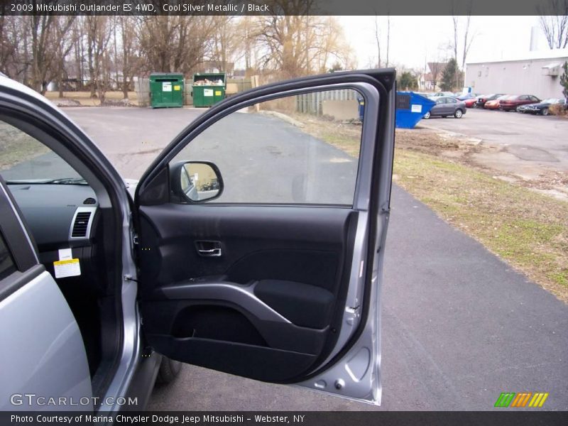 Cool Silver Metallic / Black 2009 Mitsubishi Outlander ES 4WD