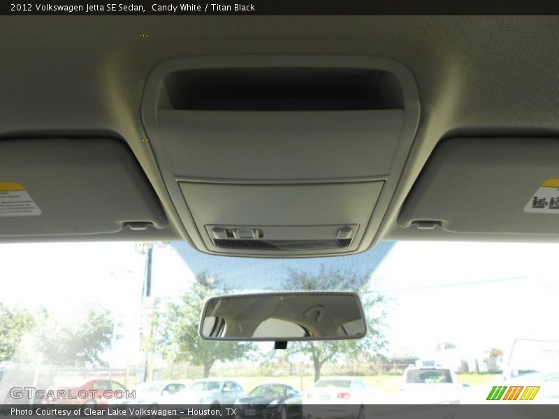 Candy White / Titan Black 2012 Volkswagen Jetta SE Sedan