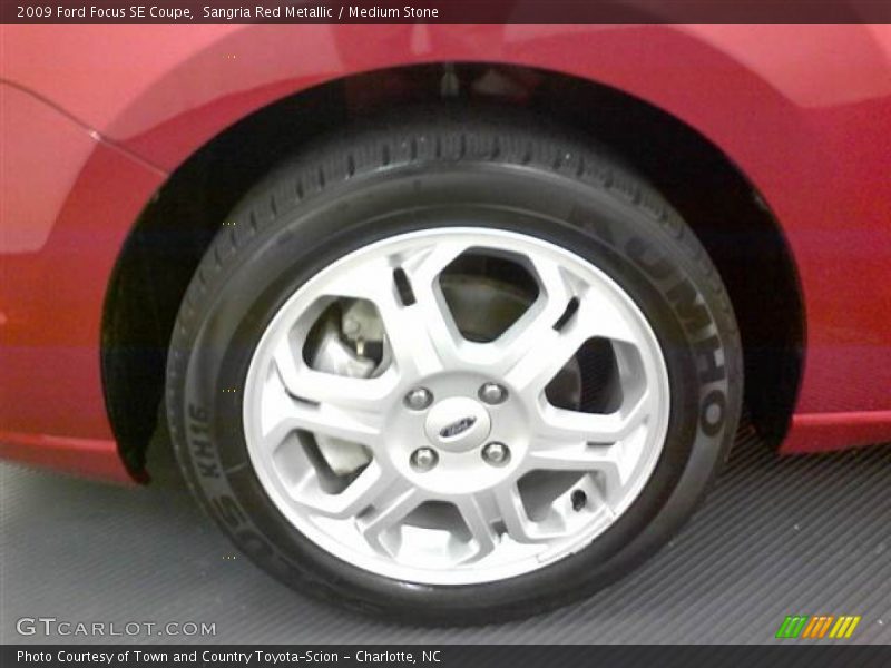  2009 Focus SE Coupe Wheel