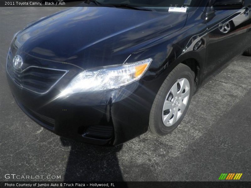 Black / Ash 2011 Toyota Camry