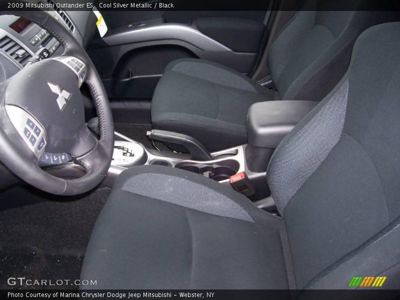 Cool Silver Metallic / Black 2009 Mitsubishi Outlander ES