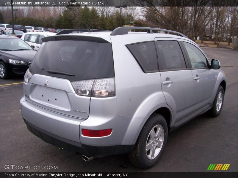 Cool Silver Metallic / Black 2009 Mitsubishi Outlander ES