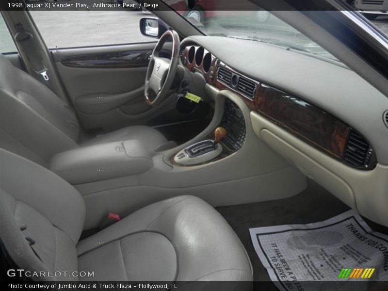  1998 XJ Vanden Plas Beige Interior