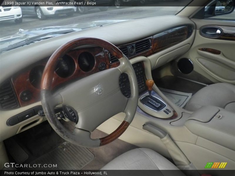  1998 XJ Vanden Plas Beige Interior