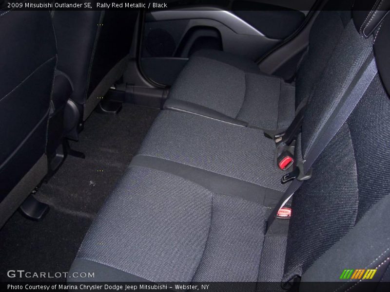Rally Red Metallic / Black 2009 Mitsubishi Outlander SE