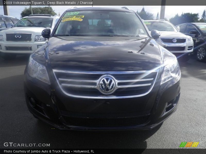 Deep Black Metallic / Charcoal 2009 Volkswagen Tiguan S