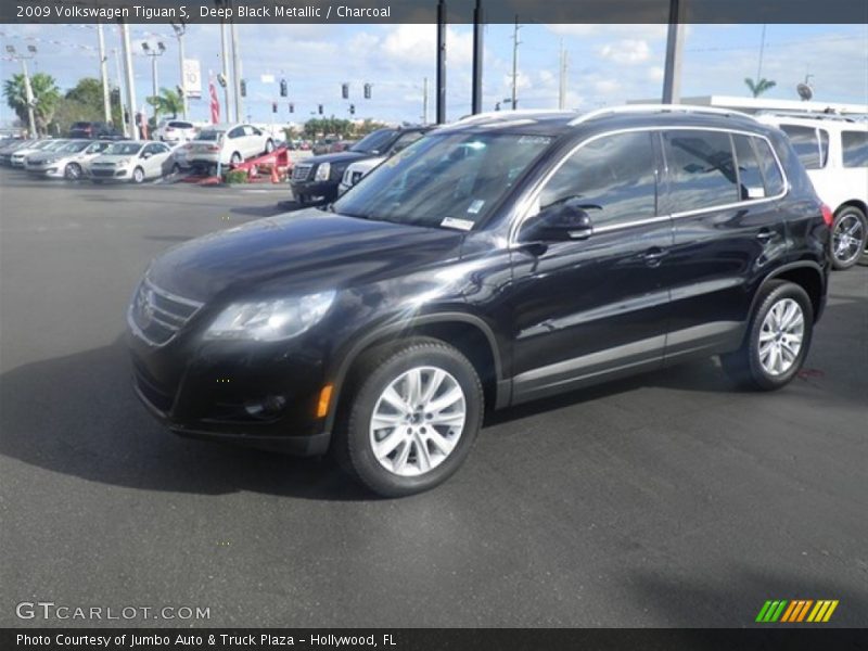 Deep Black Metallic / Charcoal 2009 Volkswagen Tiguan S