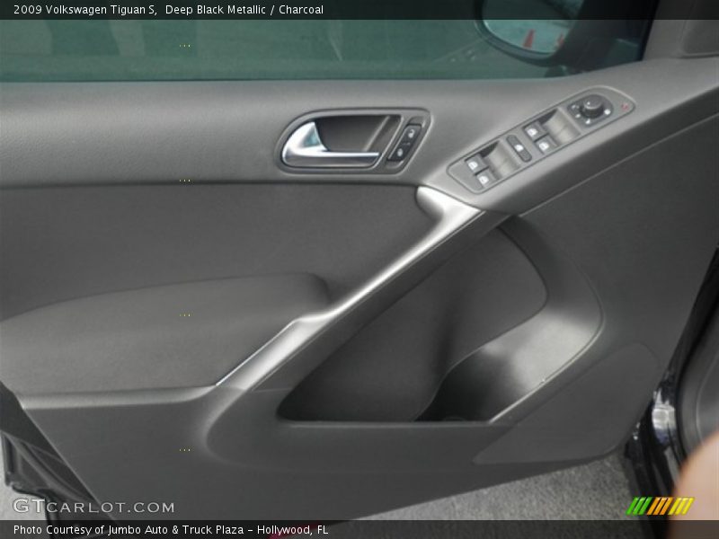 Deep Black Metallic / Charcoal 2009 Volkswagen Tiguan S