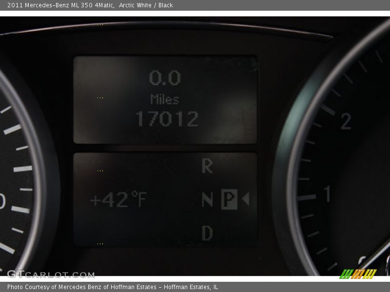 Arctic White / Black 2011 Mercedes-Benz ML 350 4Matic