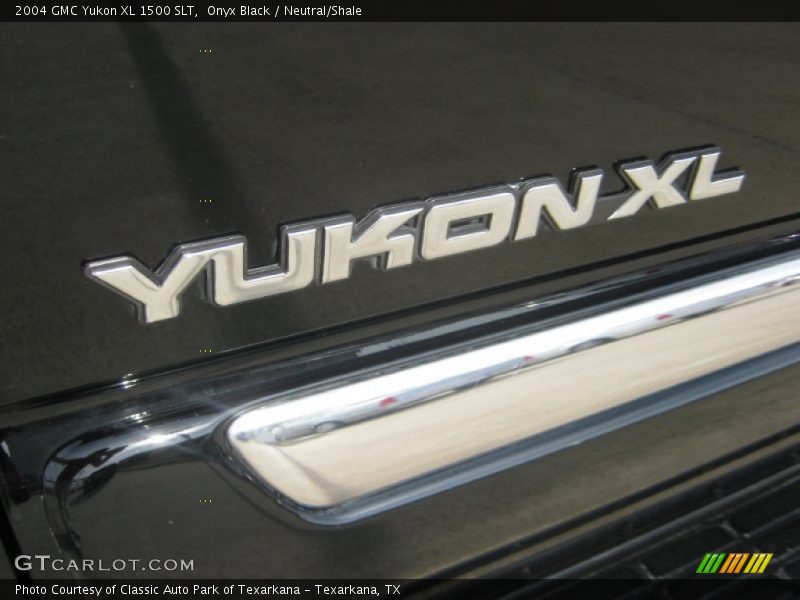 Onyx Black / Neutral/Shale 2004 GMC Yukon XL 1500 SLT