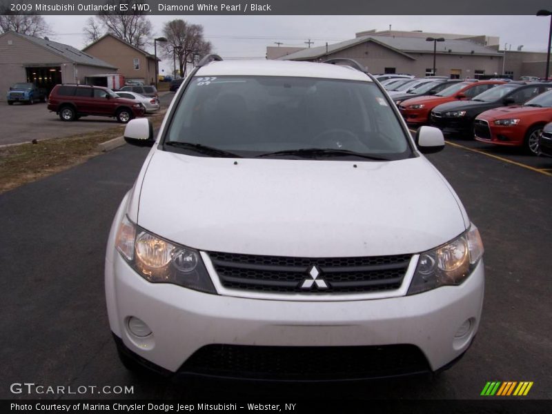 Diamond White Pearl / Black 2009 Mitsubishi Outlander ES 4WD