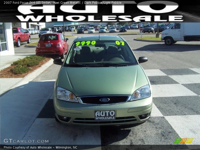Kiwi Green Metallic / Dark Pebble/Light Pebble 2007 Ford Focus ZX4 SES Sedan