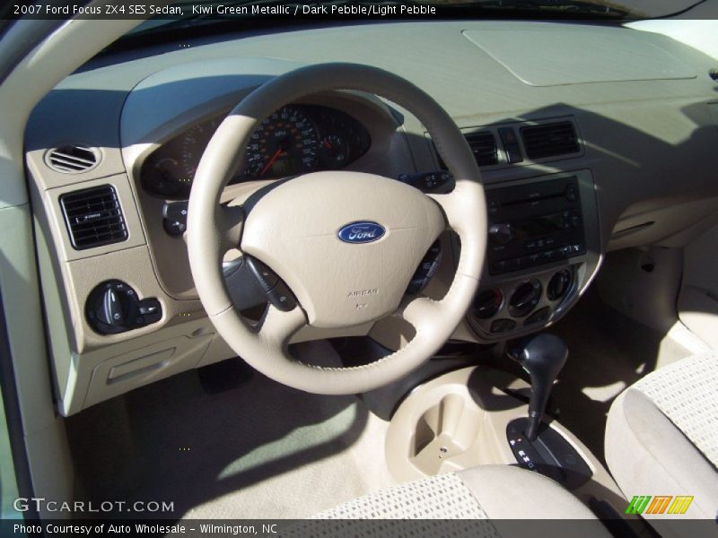 Kiwi Green Metallic / Dark Pebble/Light Pebble 2007 Ford Focus ZX4 SES Sedan
