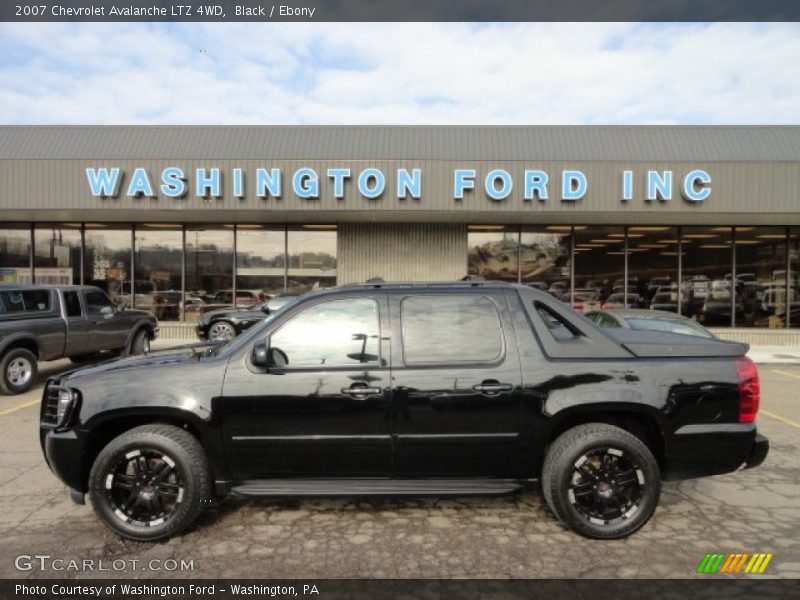 Black / Ebony 2007 Chevrolet Avalanche LTZ 4WD