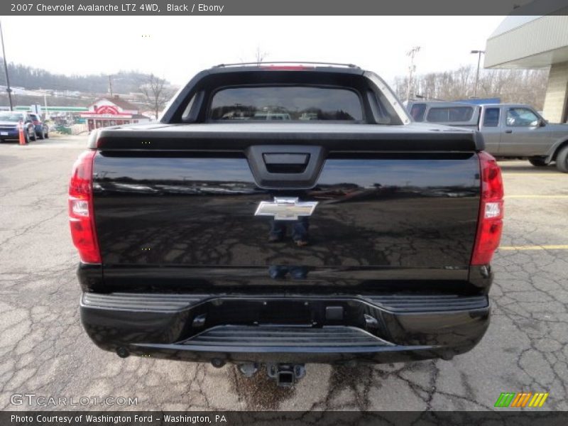 Black / Ebony 2007 Chevrolet Avalanche LTZ 4WD