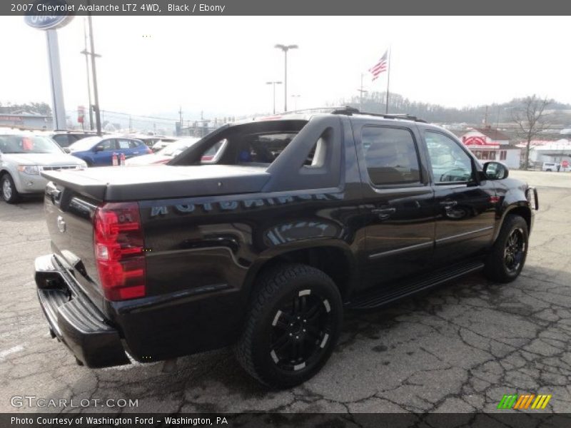 Black / Ebony 2007 Chevrolet Avalanche LTZ 4WD