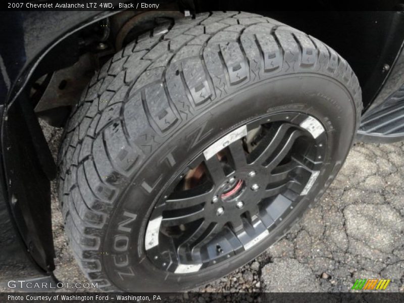 Black / Ebony 2007 Chevrolet Avalanche LTZ 4WD