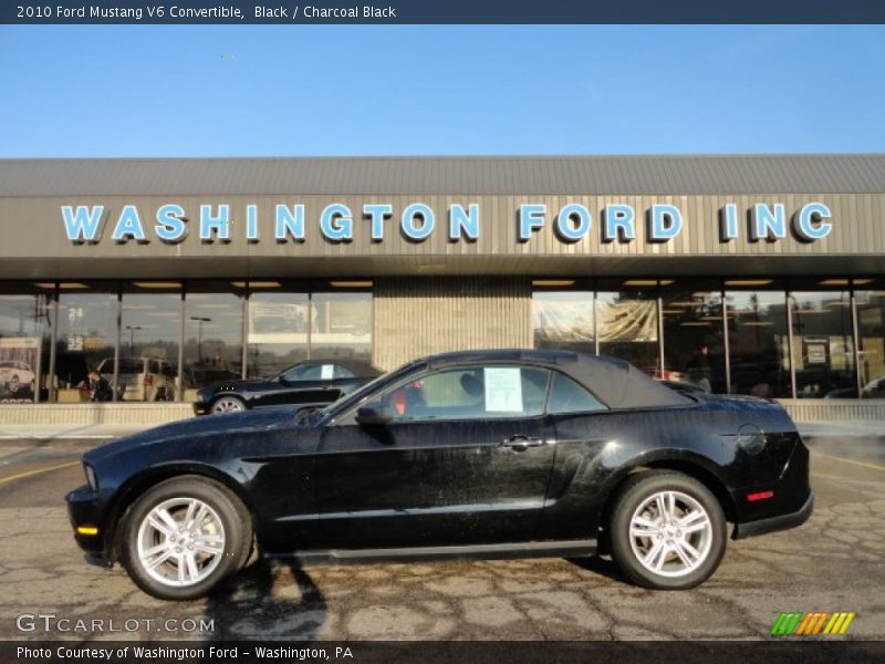 Black / Charcoal Black 2010 Ford Mustang V6 Convertible