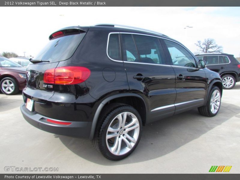 Deep Black Metallic / Black 2012 Volkswagen Tiguan SEL