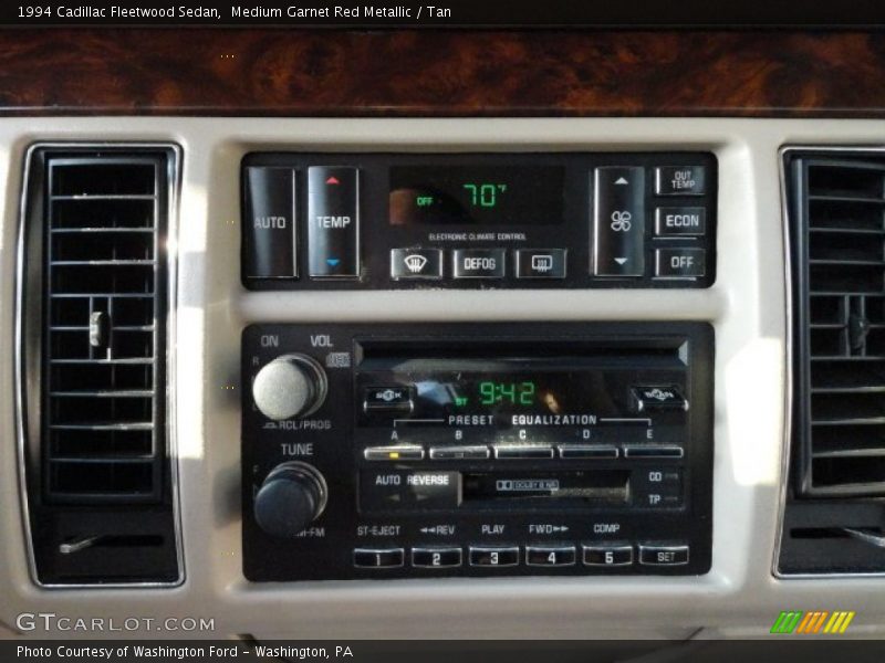 Controls of 1994 Fleetwood Sedan