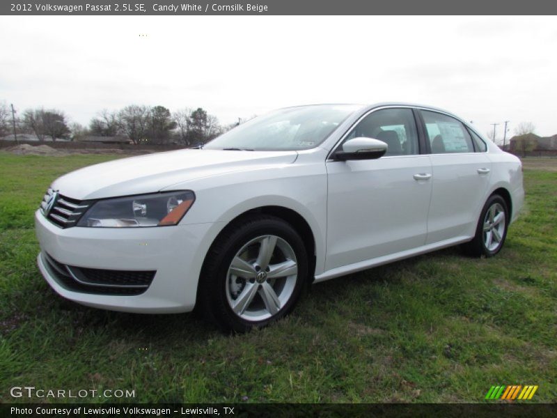 Candy White / Cornsilk Beige 2012 Volkswagen Passat 2.5L SE