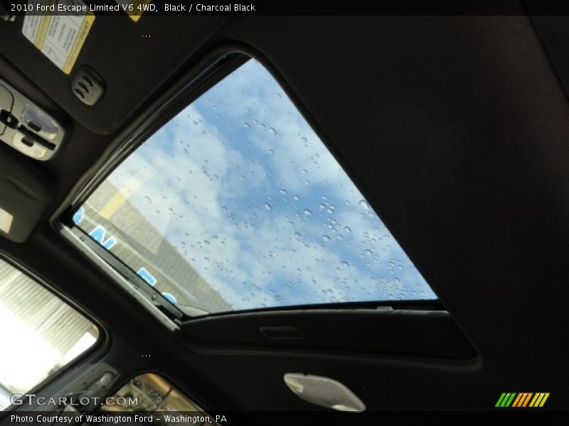 Black / Charcoal Black 2010 Ford Escape Limited V6 4WD