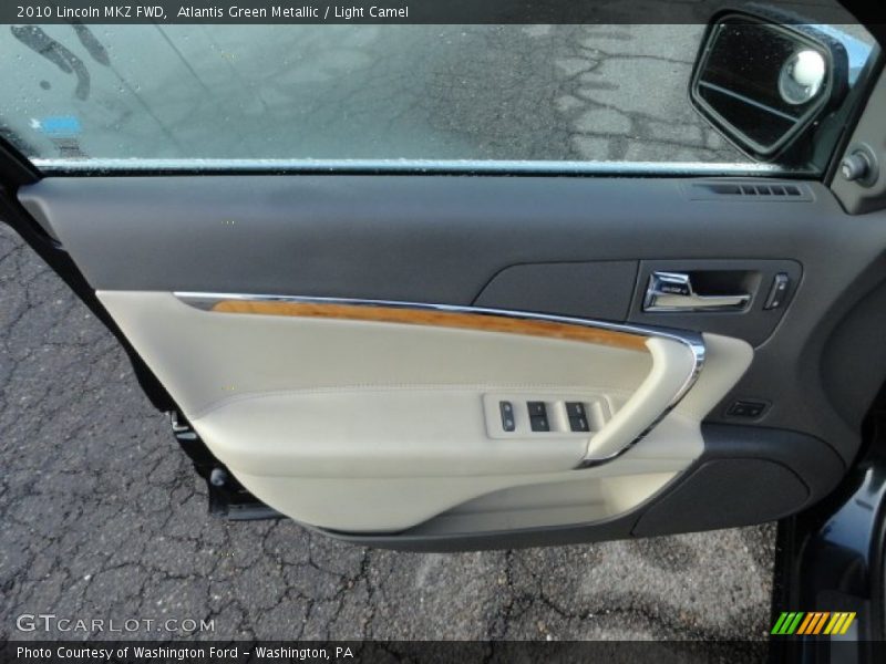 Atlantis Green Metallic / Light Camel 2010 Lincoln MKZ FWD