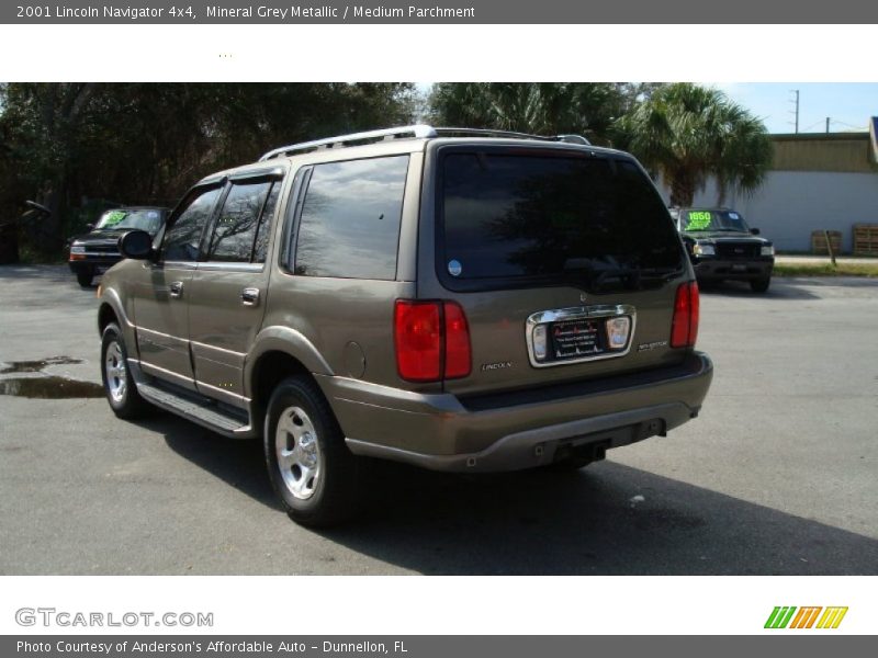 Mineral Grey Metallic / Medium Parchment 2001 Lincoln Navigator 4x4