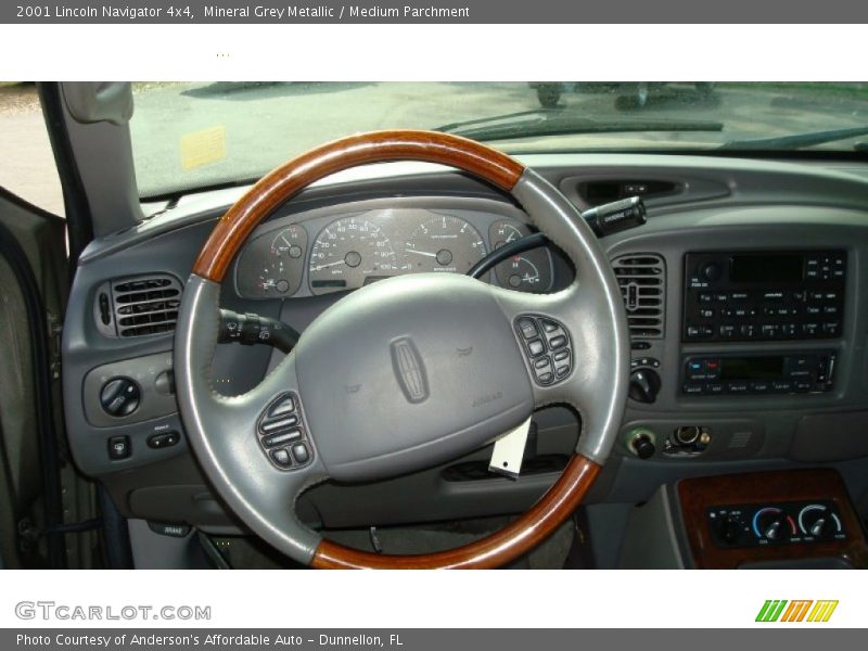 Mineral Grey Metallic / Medium Parchment 2001 Lincoln Navigator 4x4