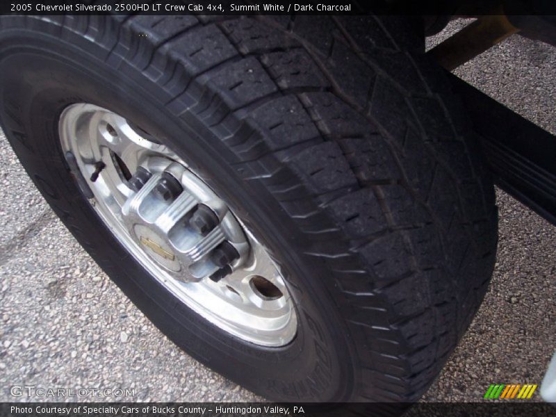 Summit White / Dark Charcoal 2005 Chevrolet Silverado 2500HD LT Crew Cab 4x4