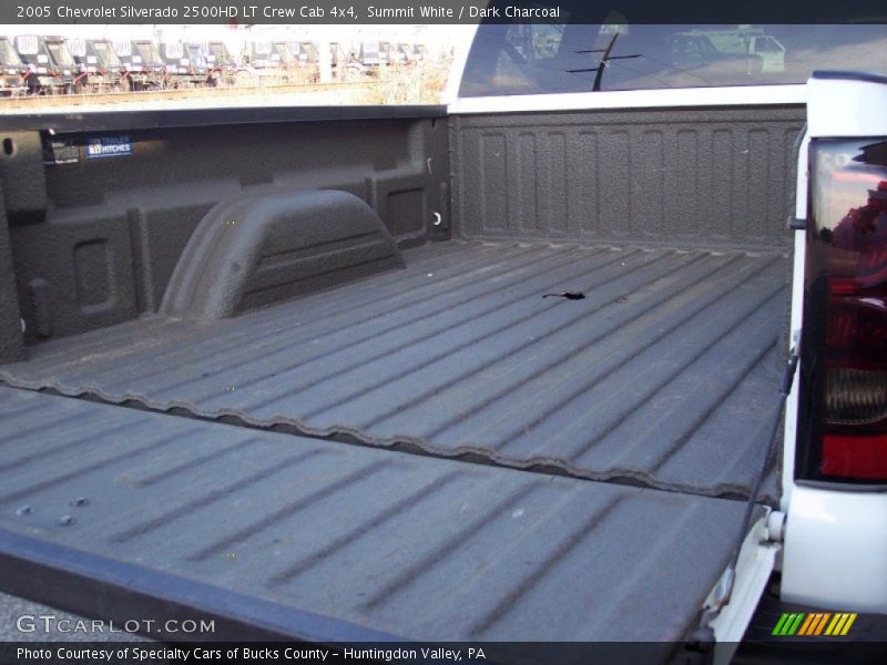 Summit White / Dark Charcoal 2005 Chevrolet Silverado 2500HD LT Crew Cab 4x4