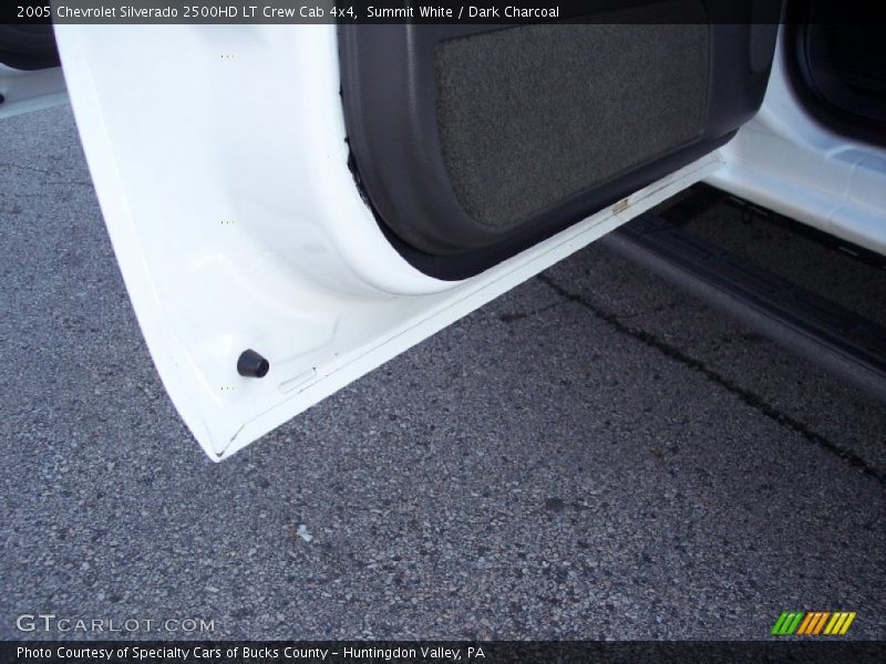 Summit White / Dark Charcoal 2005 Chevrolet Silverado 2500HD LT Crew Cab 4x4
