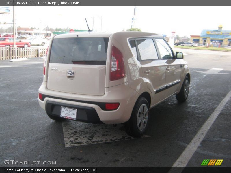 Dune Beige / Black Cloth 2012 Kia Soul 1.6