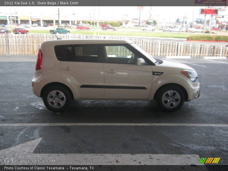 Dune Beige / Black Cloth 2012 Kia Soul 1.6