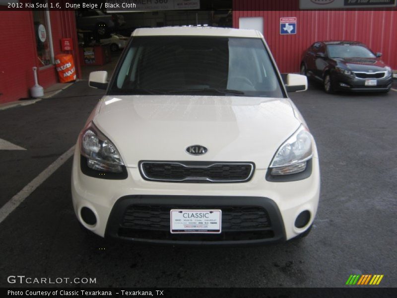 Dune Beige / Black Cloth 2012 Kia Soul 1.6