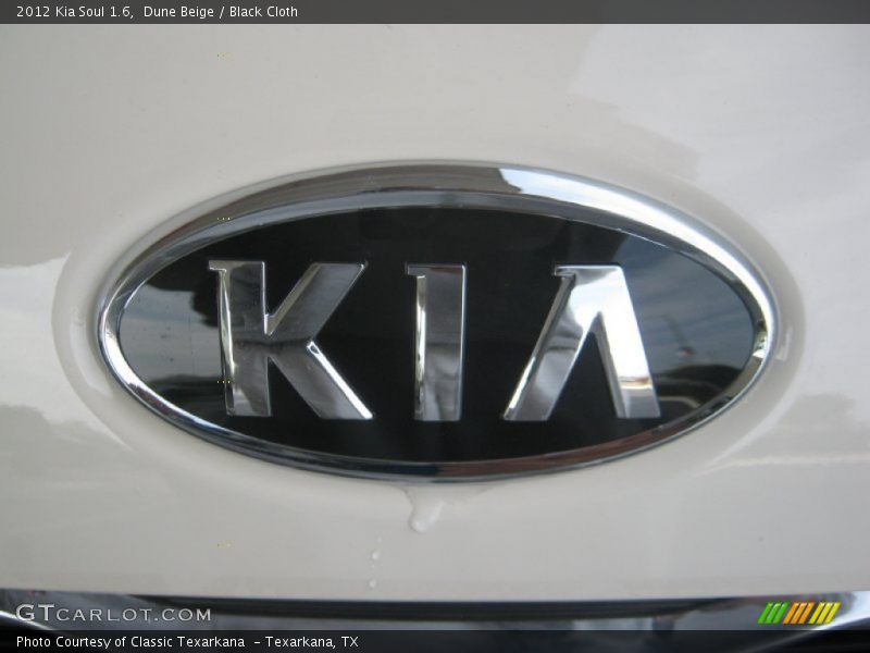 Dune Beige / Black Cloth 2012 Kia Soul 1.6