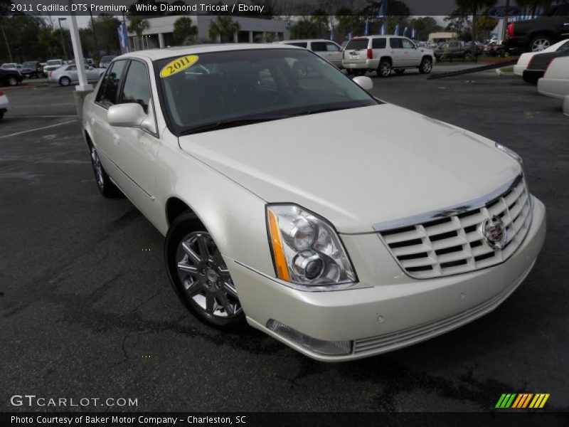 White Diamond Tricoat / Ebony 2011 Cadillac DTS Premium