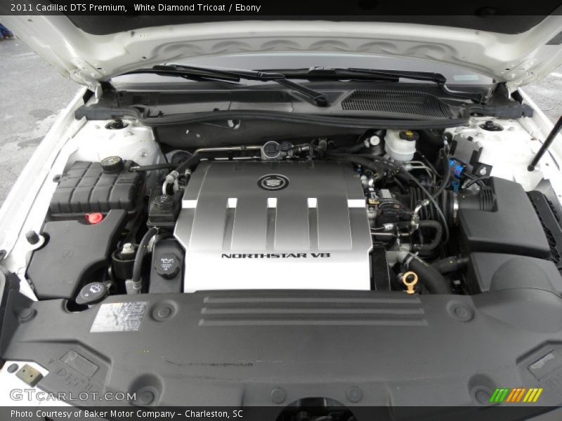 White Diamond Tricoat / Ebony 2011 Cadillac DTS Premium